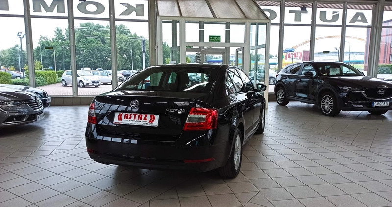 Skoda Octavia cena 54800 przebieg: 110000, rok produkcji 2017 z Blachownia małe 211